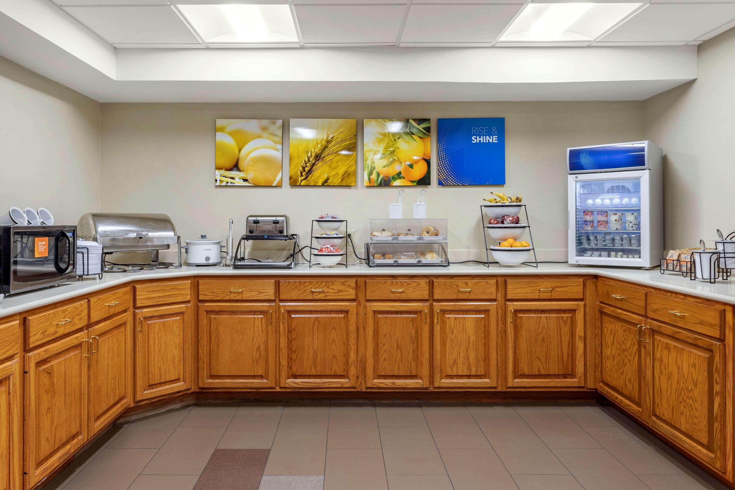 Comfort Inn & Suites Airport Little Rock Ngoại thất bức ảnh