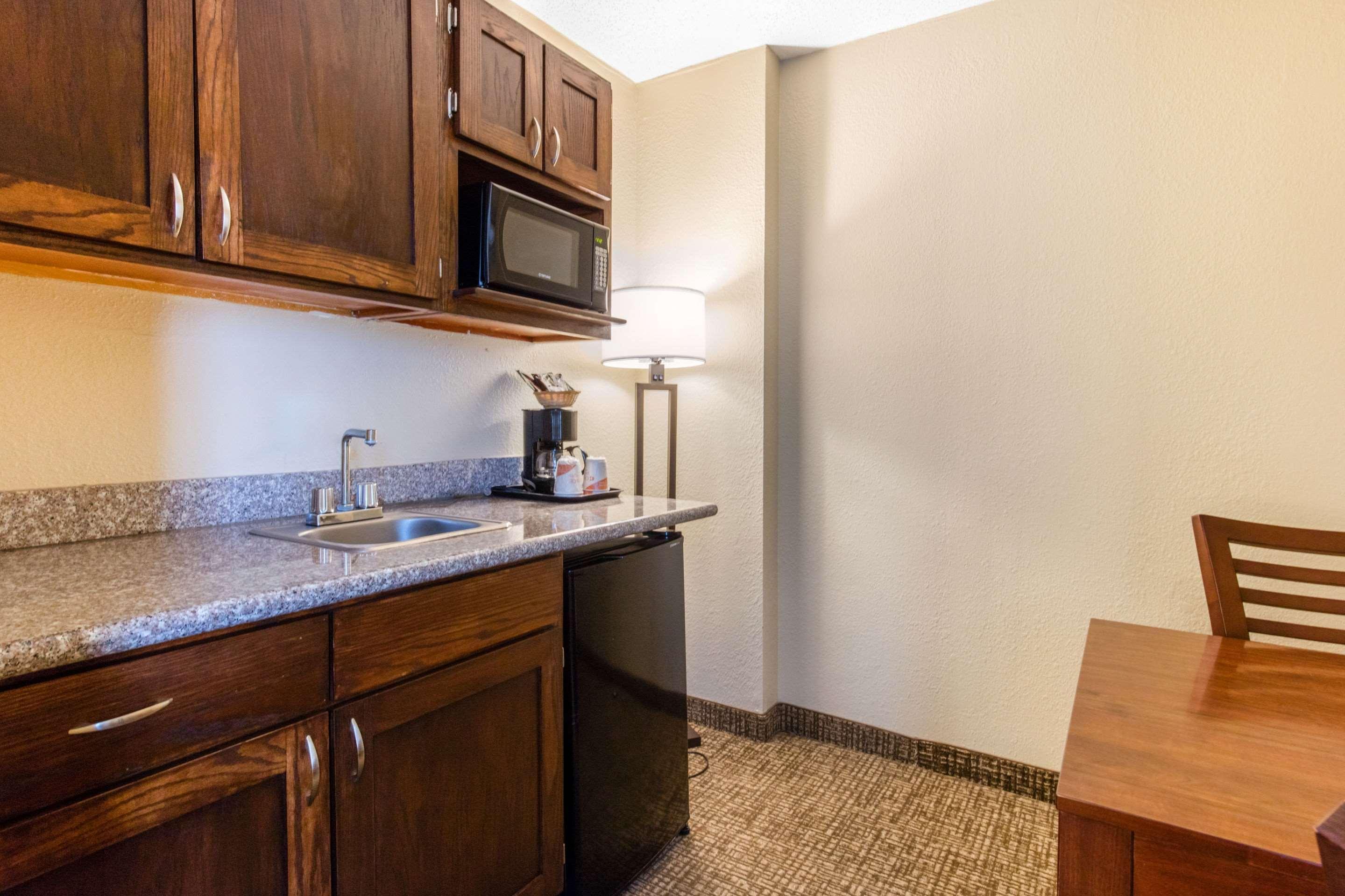 Comfort Inn & Suites Airport Little Rock Ngoại thất bức ảnh